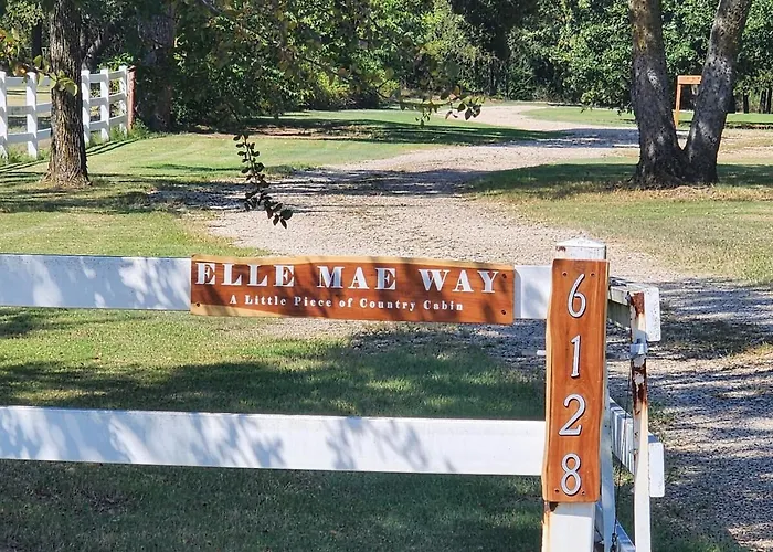 A Little Piece Of Country Retreat Fort Worth